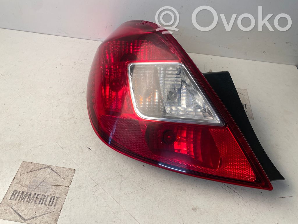 Opel Corsa D Lampa tylna 