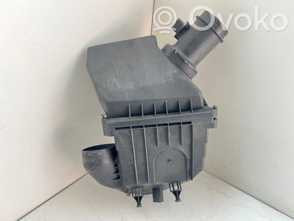 Volkswagen Phaeton Air filter box 