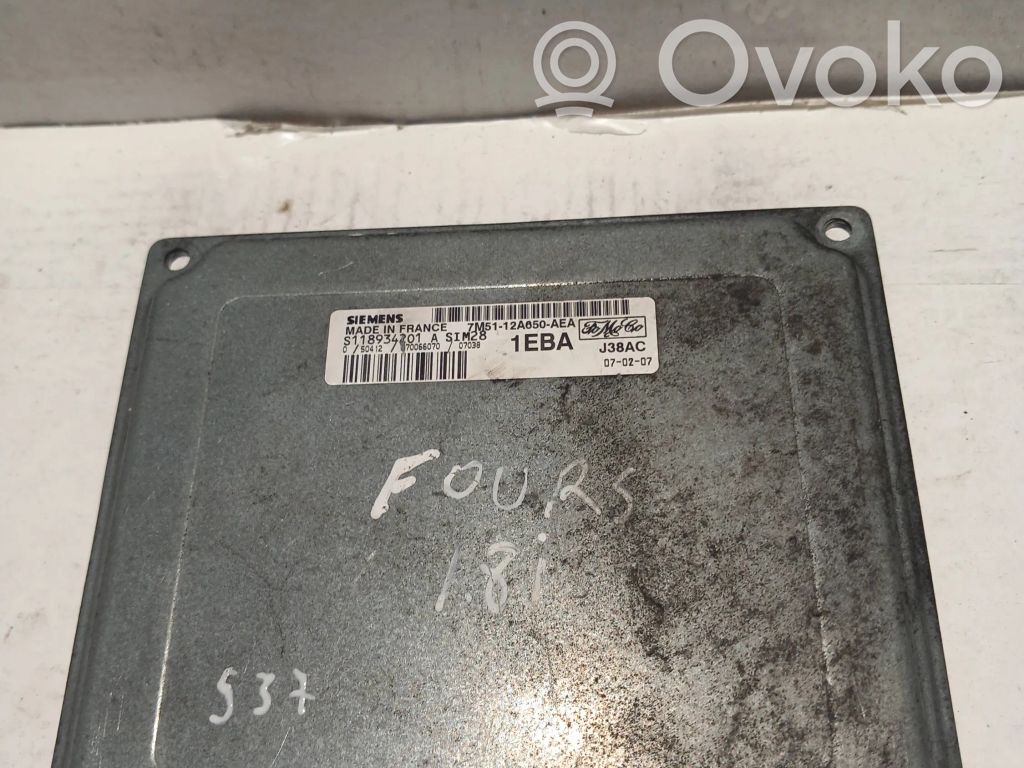 Ford Focus C-MAX Engine control unit/module 