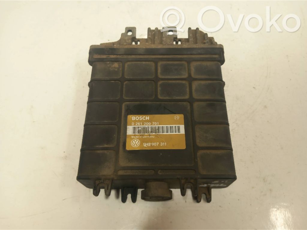 Volkswagen Golf III Engine control unit/module 