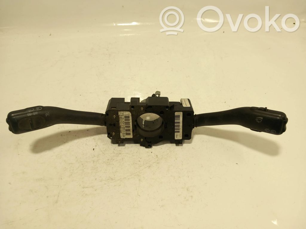 Volkswagen PASSAT B5 Wiper turn signal indicator stalk/switch 