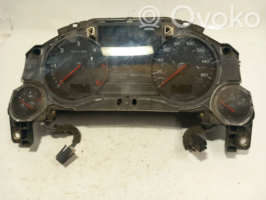 Audi A8 S8 D3 4E Geschwindigkeitsmesser Cockpit 