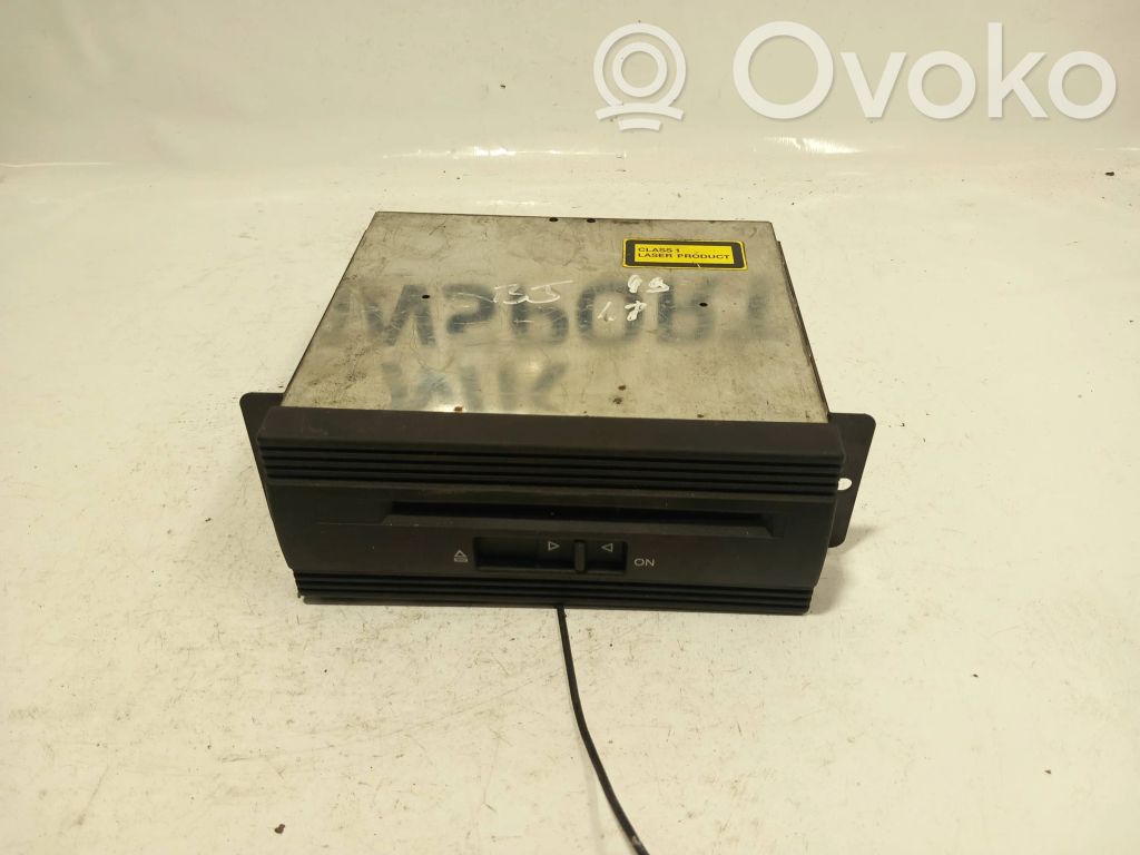 Volkswagen PASSAT B5 Unité / module navigation GPS 
