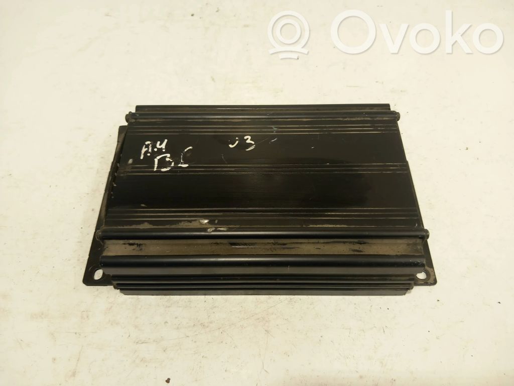 Audi A4 S4 B6 8E 8H Amplificatore 