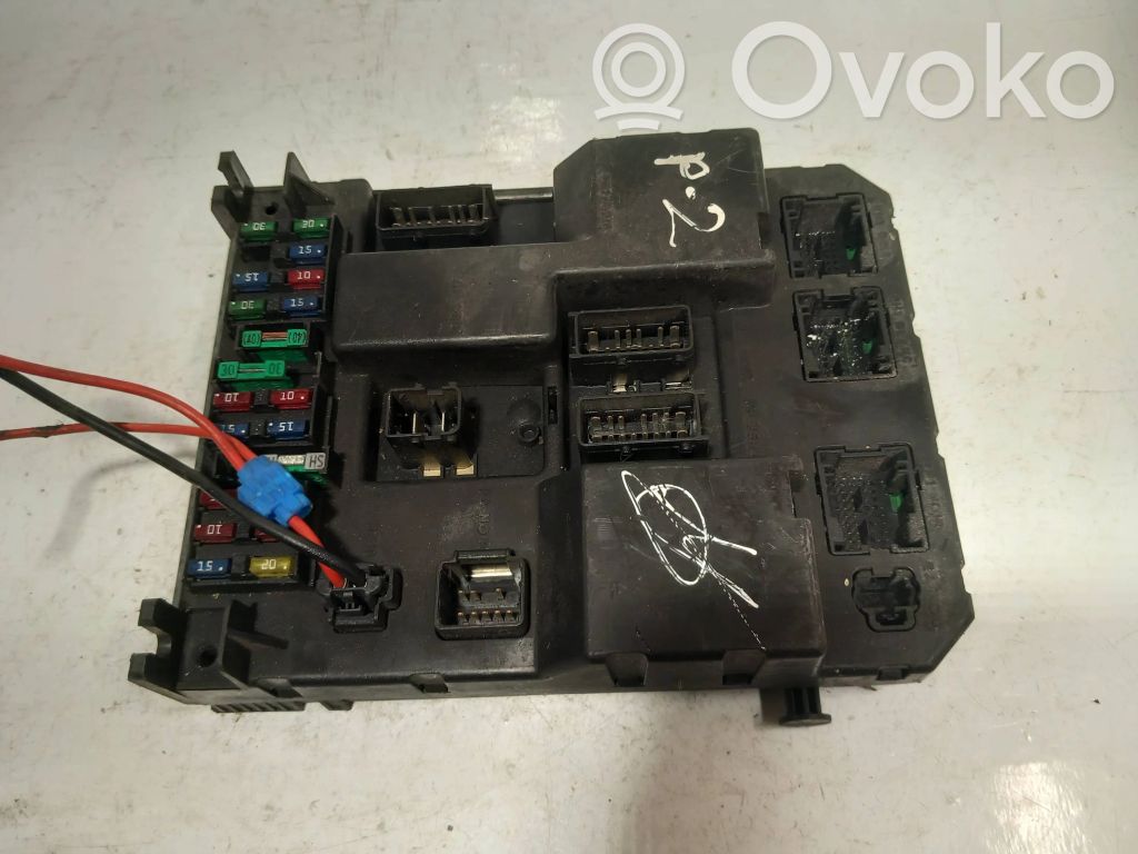 Peugeot 307 Fuse module 