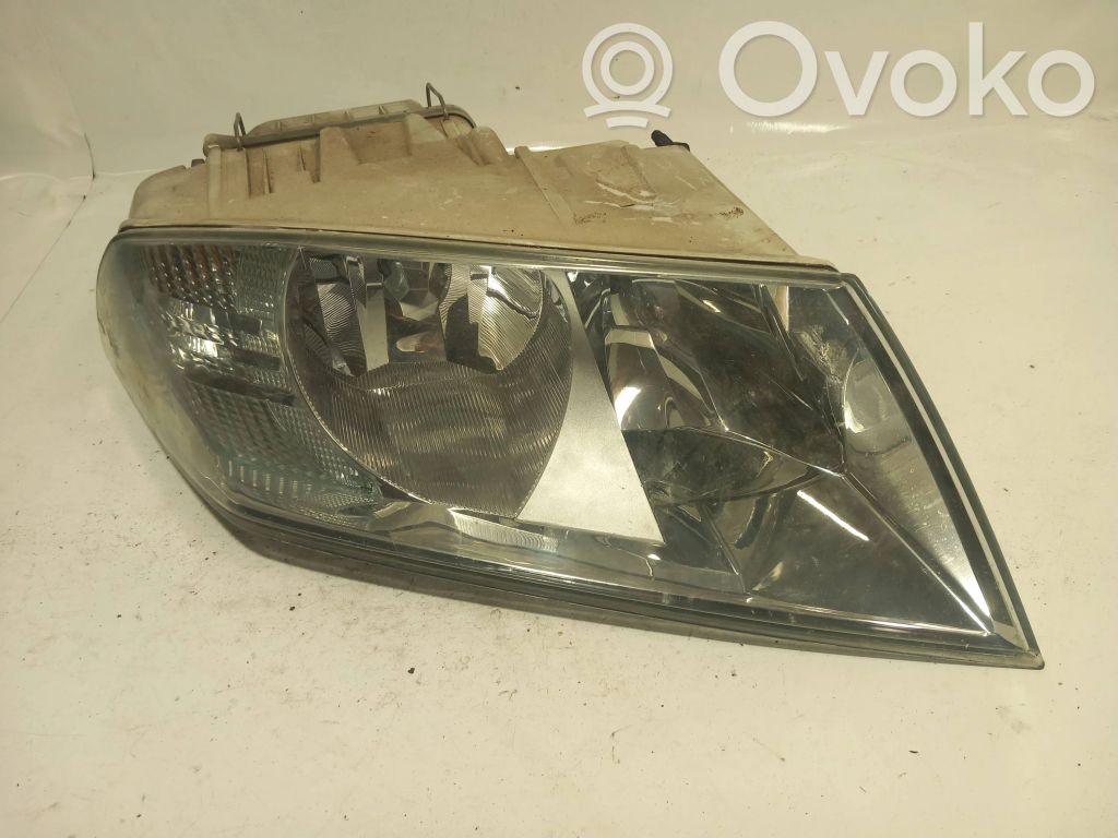 Skoda Octavia Mk2 (1Z) Lampa przednia 