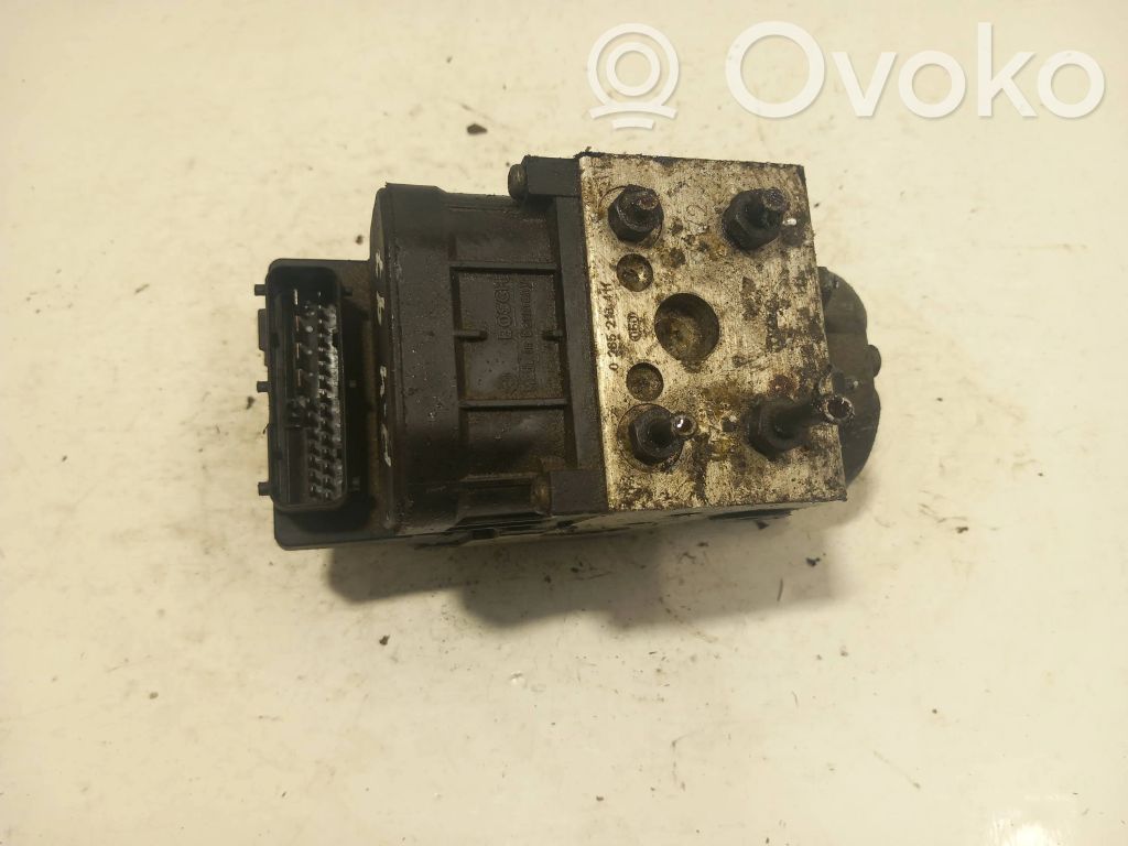 Audi A4 S4 B5 8D Bomba de ABS 