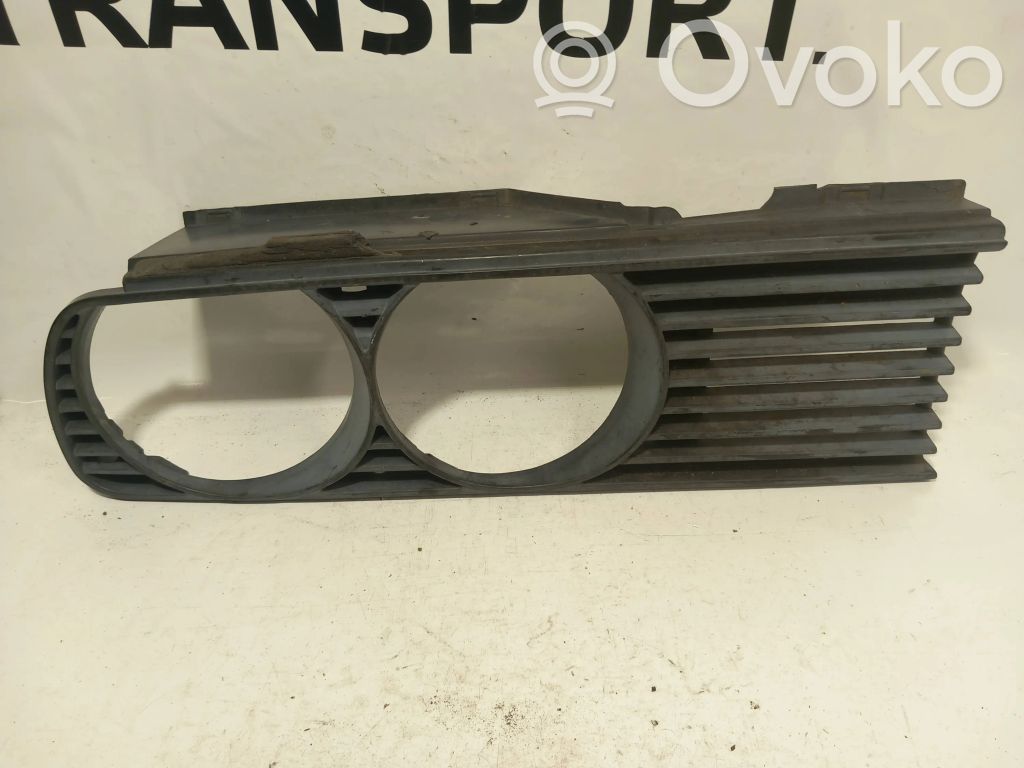 BMW 3 E30 Under headlight/headlamp trim 