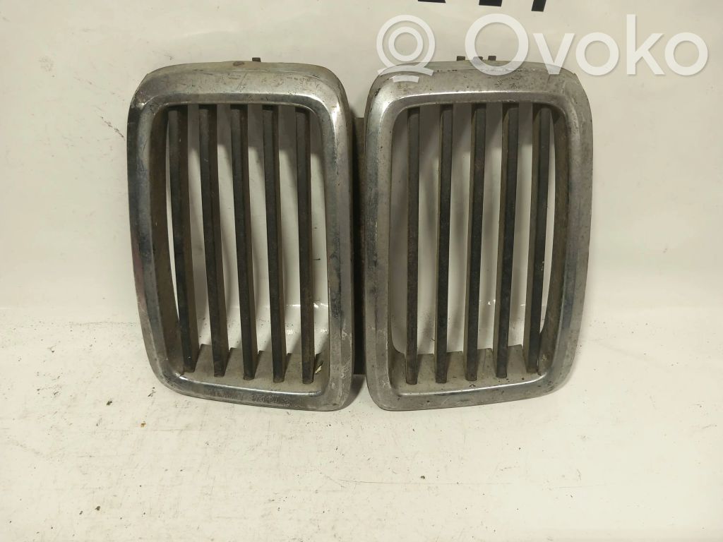 BMW 5 E28 Front grill 