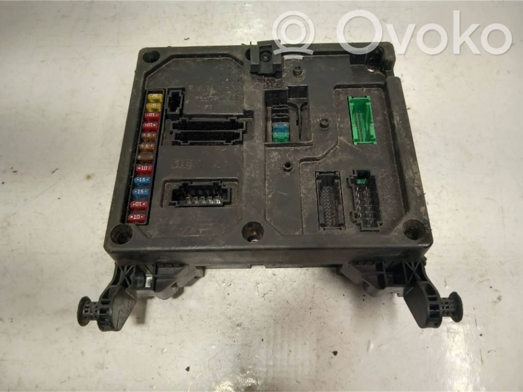 Volkswagen Sharan Fuse module 