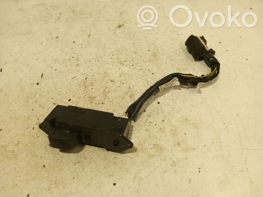 Mitsubishi Outlander Electric window control switch 