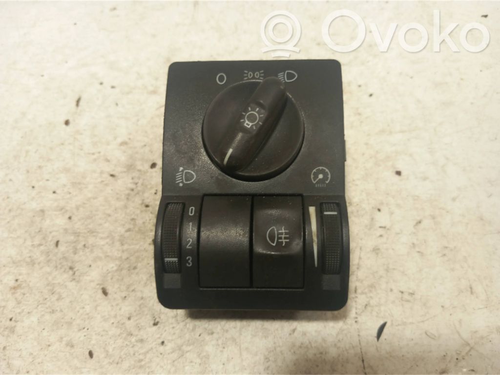 Opel Corsa C Light switch 