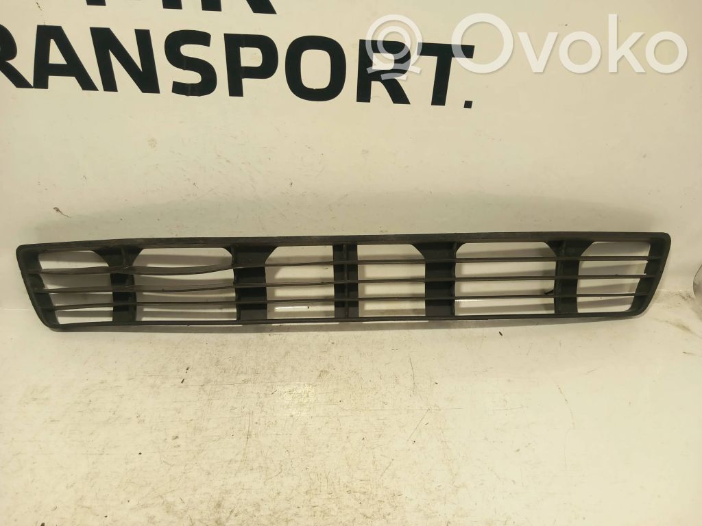 Audi A4 S4 B5 8D Front grill 