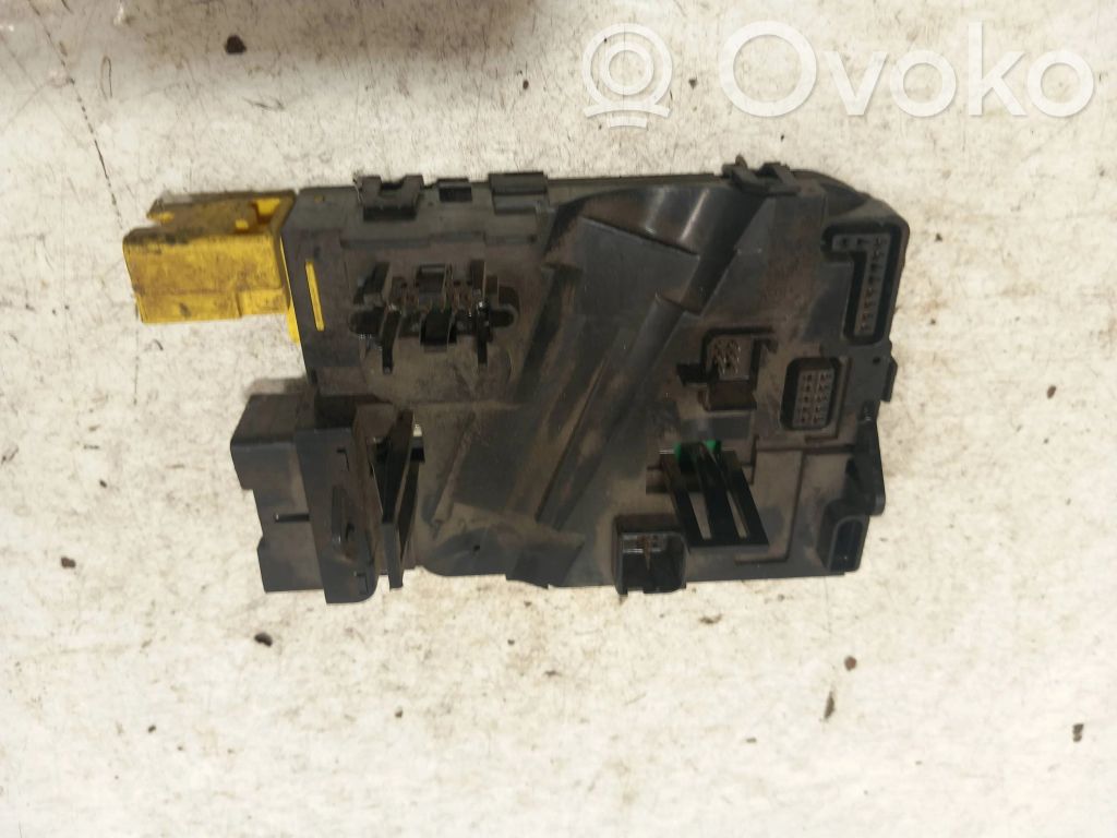 Volkswagen Golf V Steering angle sensor 