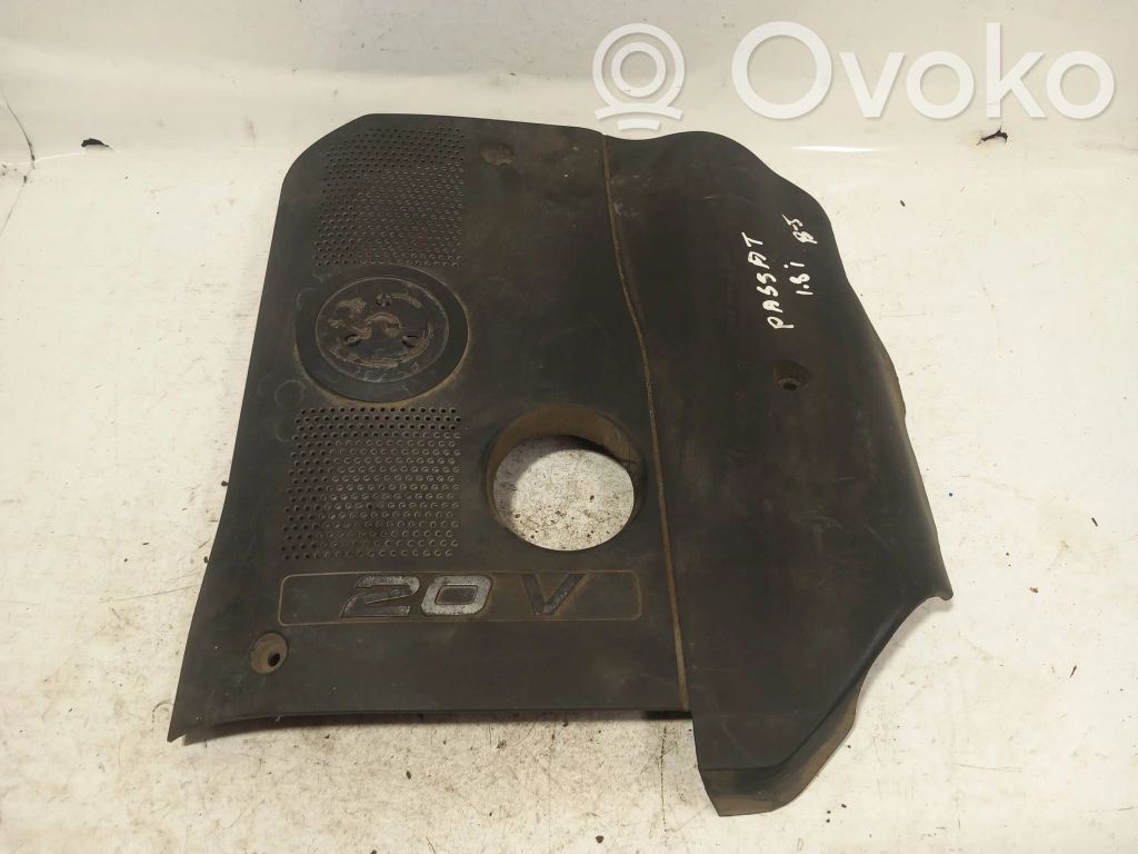 Volkswagen PASSAT B5 Capac protecție motor 