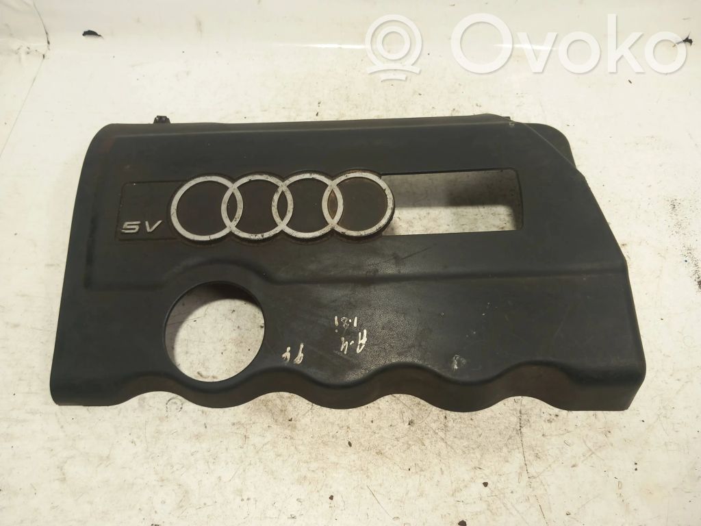 Audi A4 S4 B5 8D Motorabdeckung 