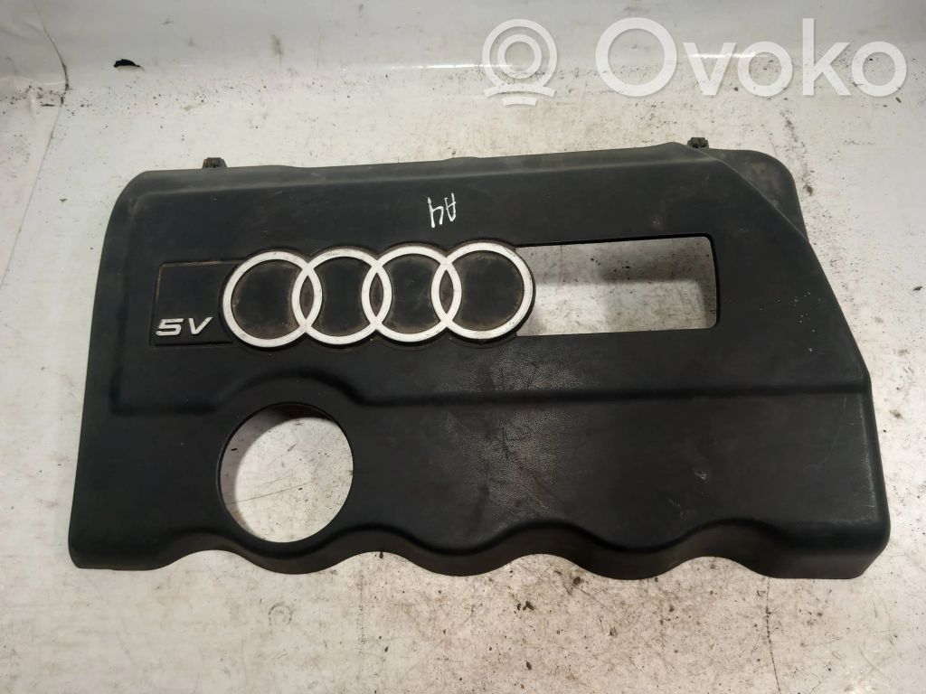 Audi A4 S4 B5 8D Motorabdeckung 