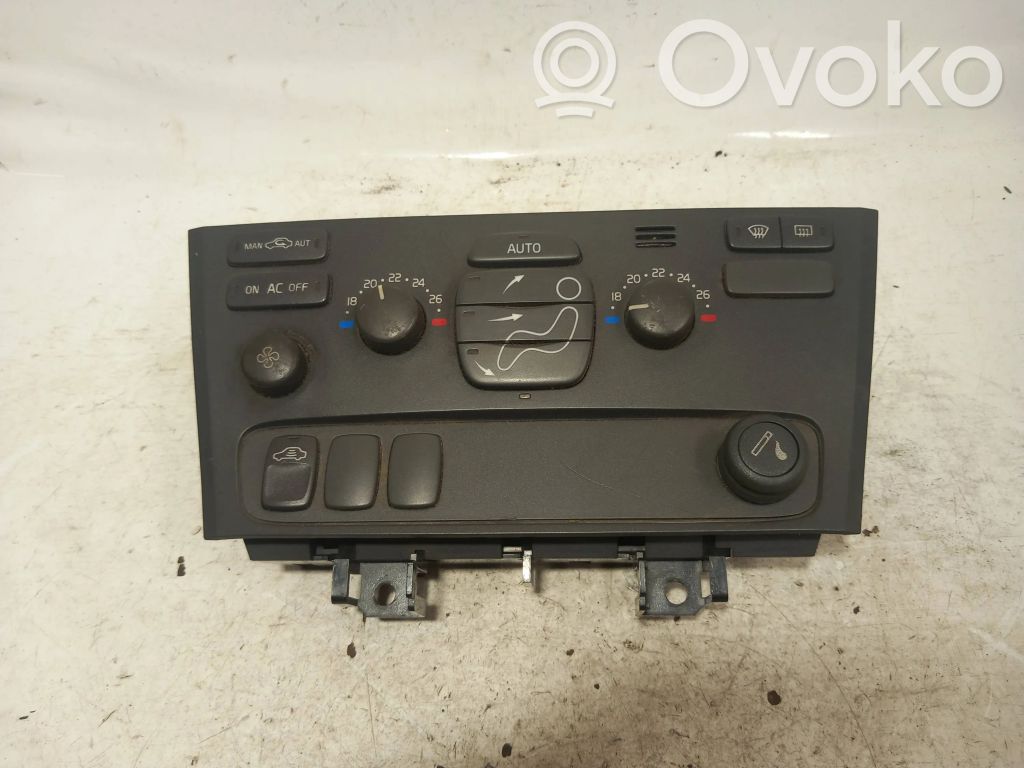 Volvo V70 Climate control unit 