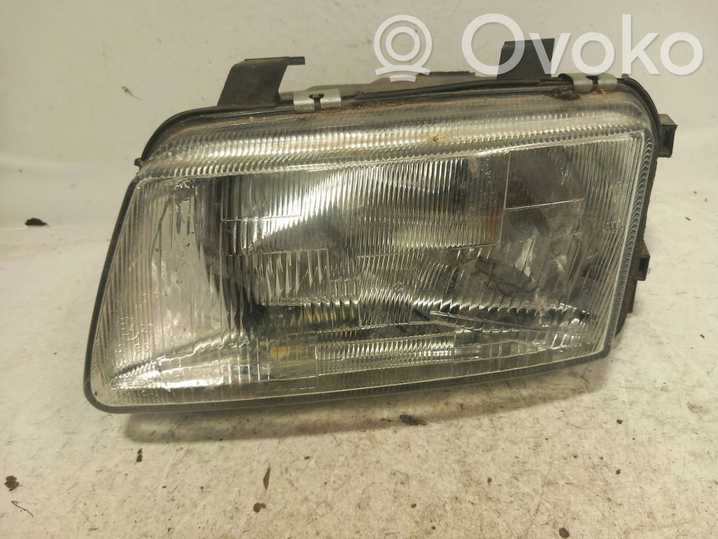 Scheinwerfer   084411124L