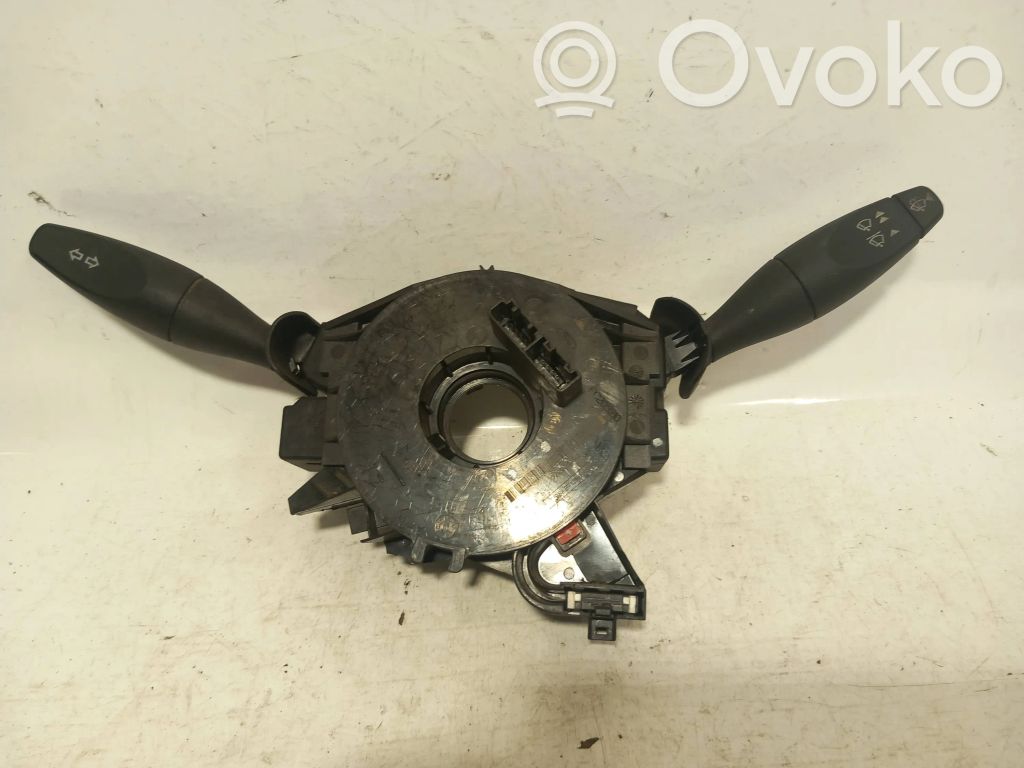 Ford Focus Commodo, commande essuie-glace/phare 