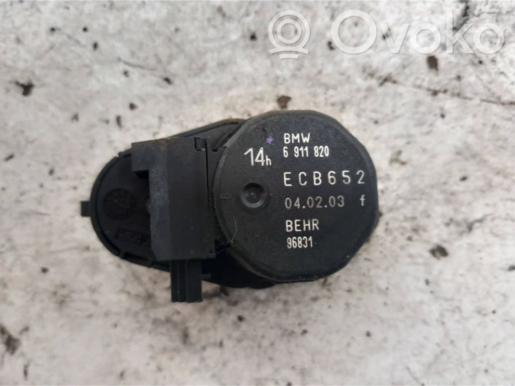 BMW 7 E65 E66 Tuloilmaventtiilin käyttömoottori 