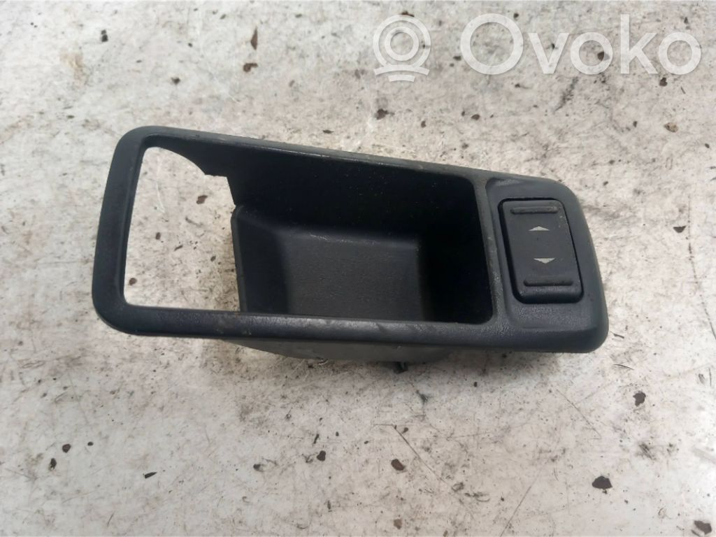 Ford Focus C-MAX Front door window switch trim 