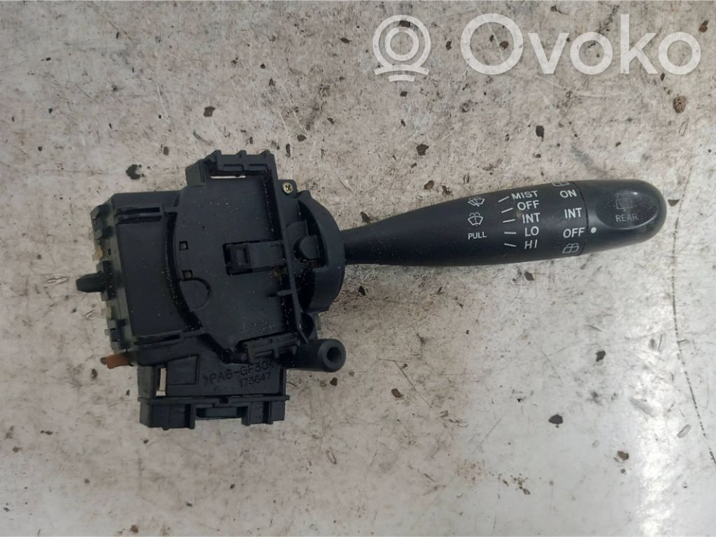 Toyota RAV 4 (XA20) Pyyhkijän vipu 