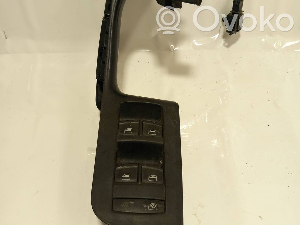 Audi A6 S6 C6 4F Front door interior handle 