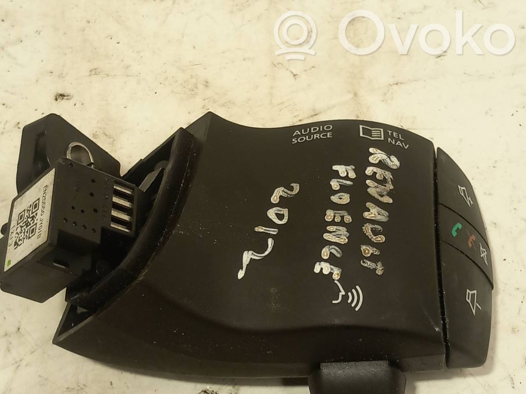 Renault Fluence Interruptor de control multifunción 