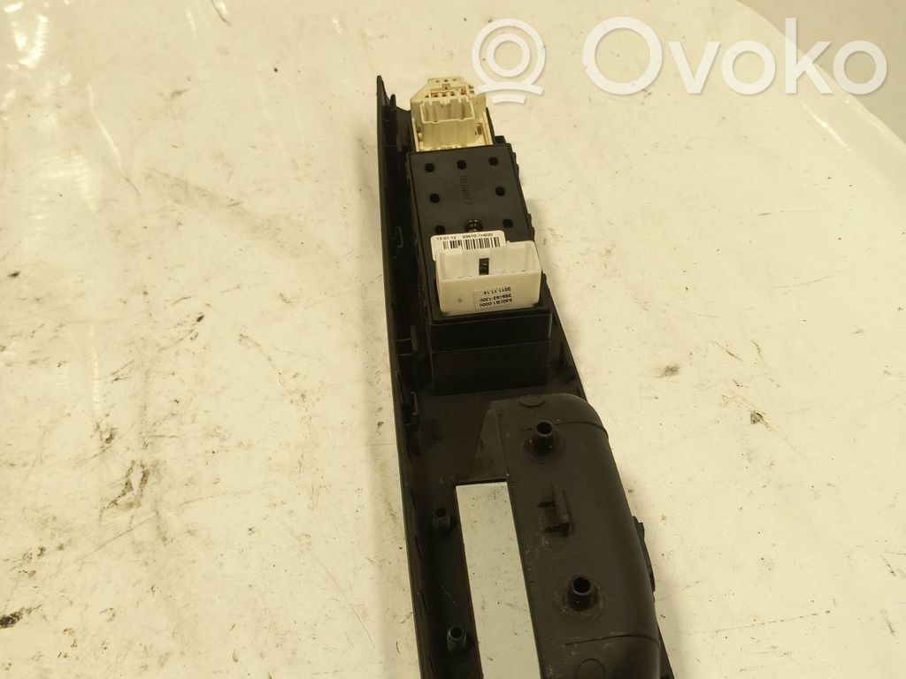 KIA Ceed Electric window control switch 