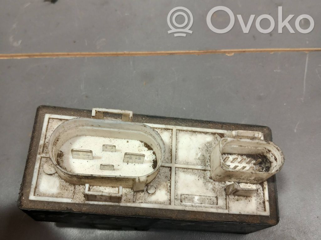 Audi A3 S3 8P Relé del ventilador del refrigerador 