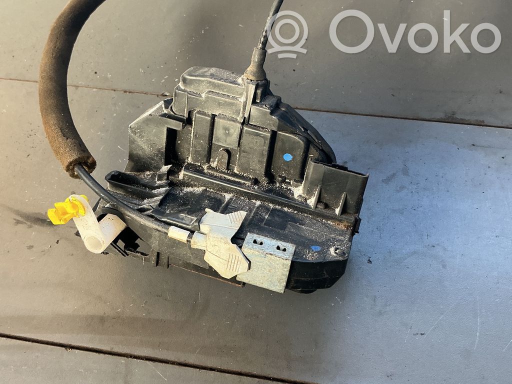 Nissan Qashqai Galinių durų spyna 
