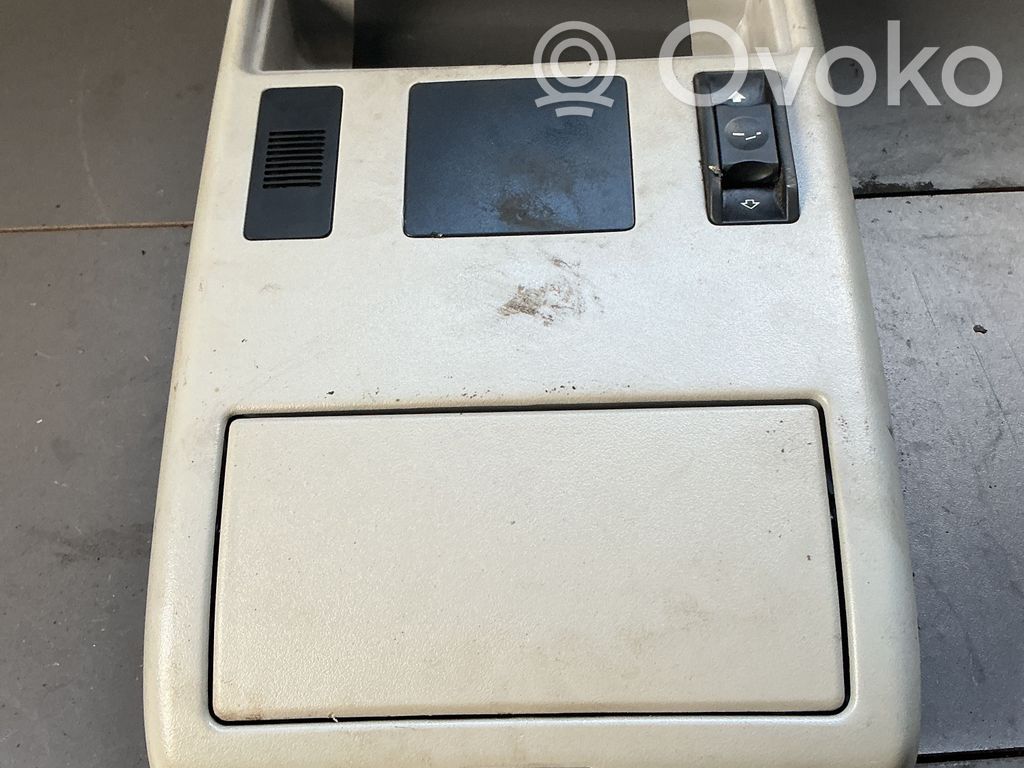 BMW X5 E53 Éclairage lumière plafonnier avant 