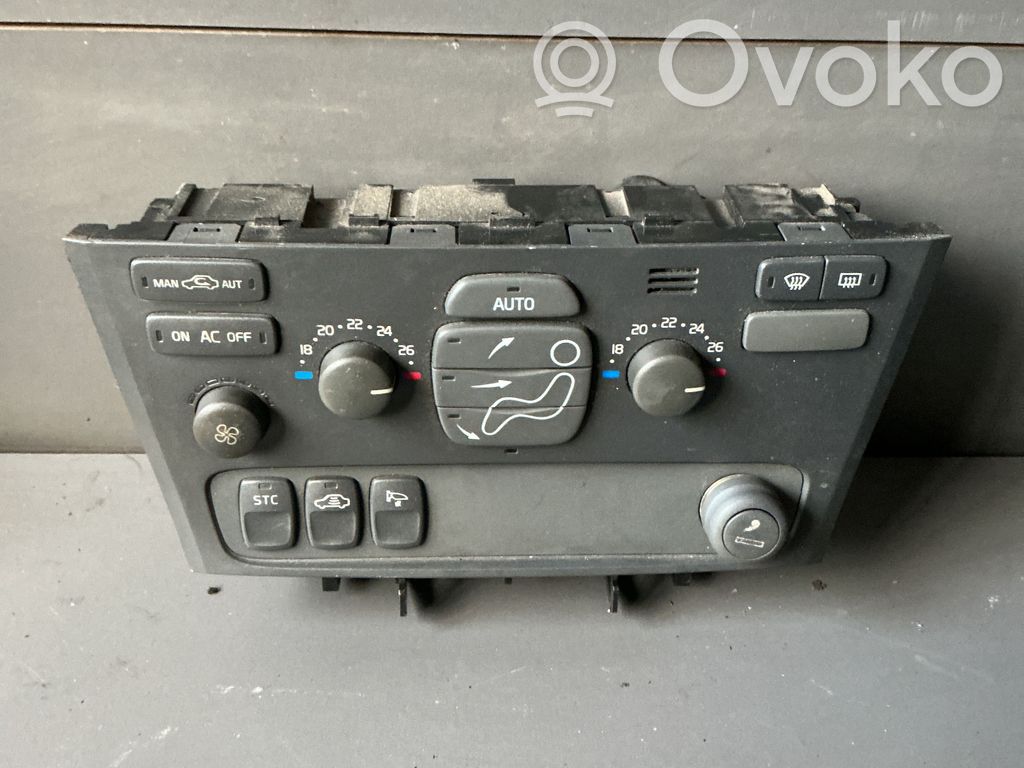 Volvo V70 Climate control unit 