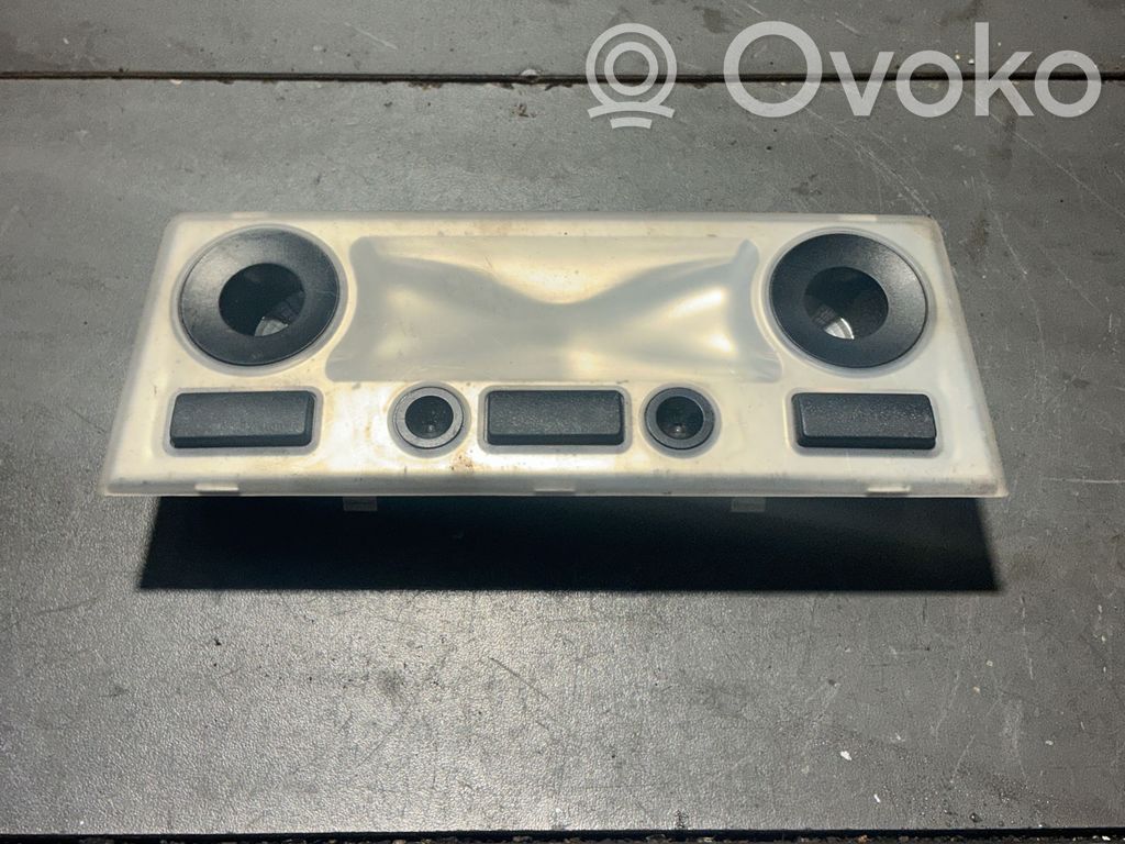 BMW 5 E60 E61 Światło fotela przedniego 