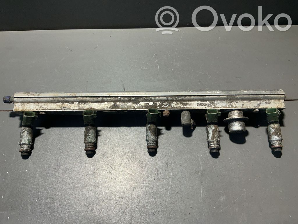 Volvo S60 Degvielas maģistrālā caurule 