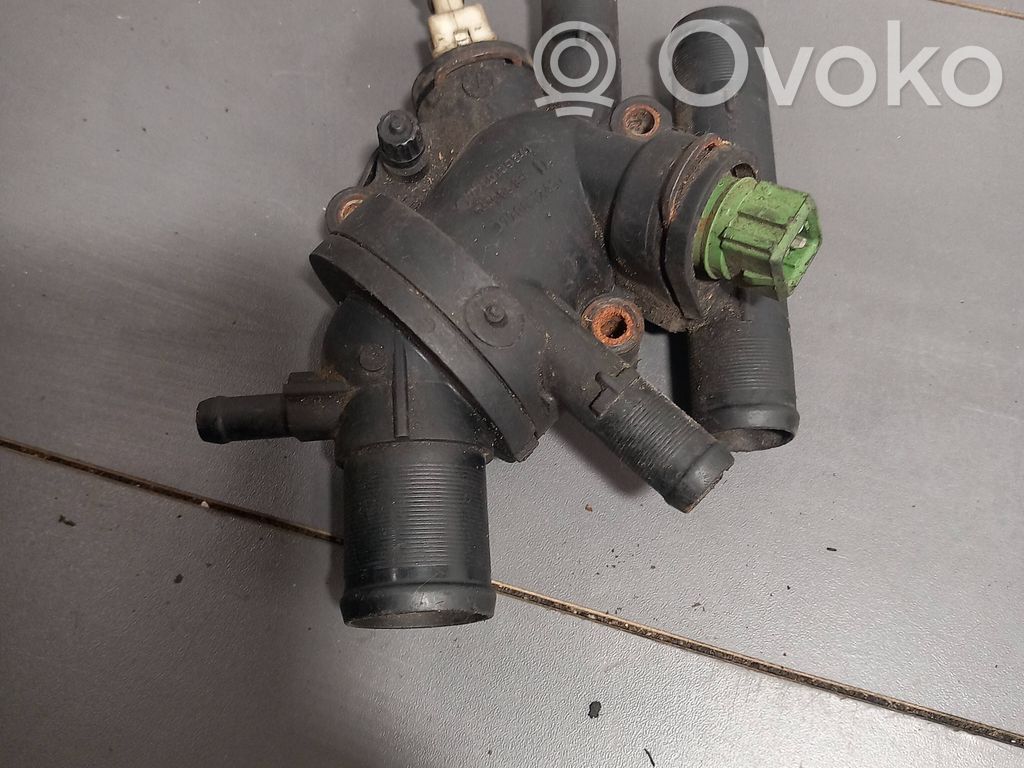 Renault Clio II Termostaatin kotelo 