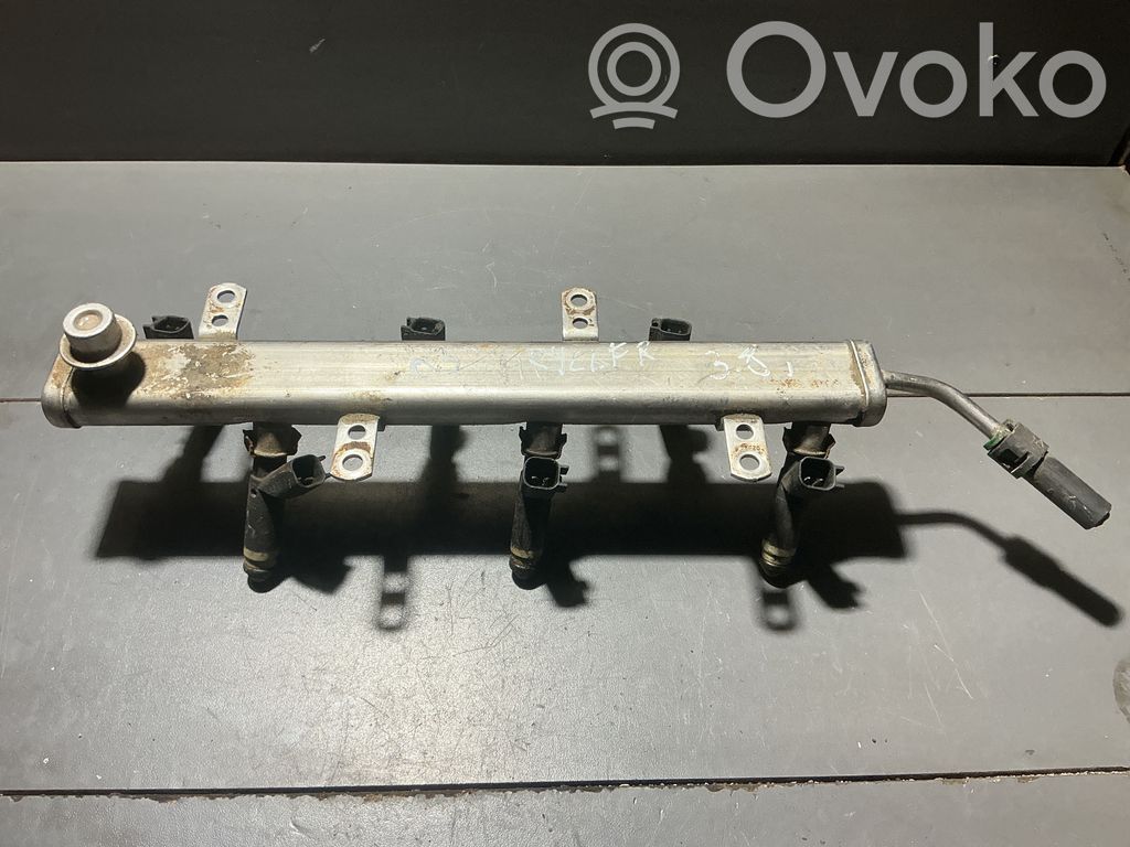Chrysler Voyager Polttoainepääputki 