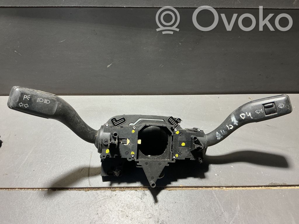 Audi A4 S4 B6 8E 8H Interruptor/palanca de limpiador de luz de giro 