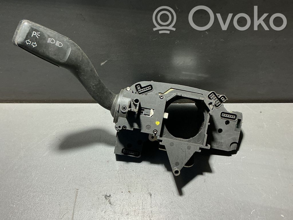 Audi A4 S4 B6 8E 8H Interruptor/palanca de limpiador de luz de giro 