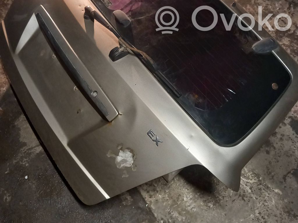 KIA Sorento Puerta del maletero/compartimento de carga 