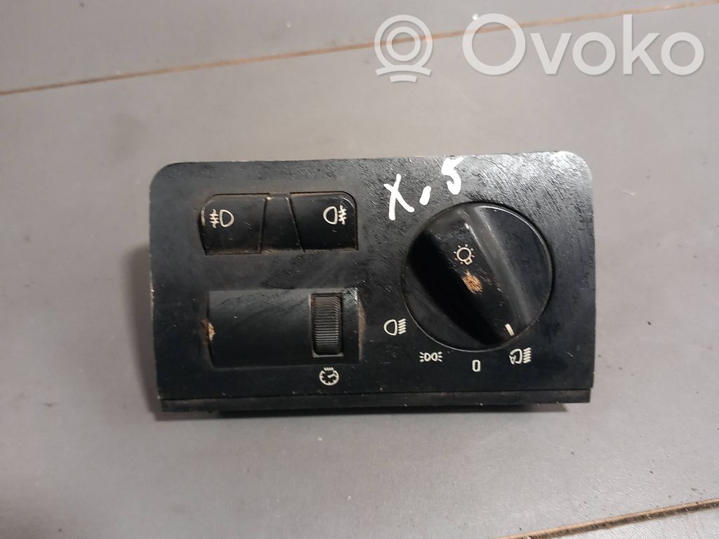 BMW 5 E60 E61 Lukturu slēdzis 