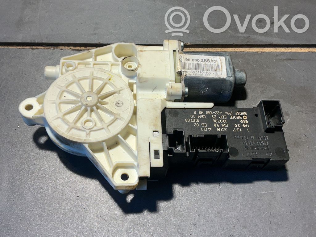 Silnik regulatora szyby drzwi przednich   9663036680,995190109