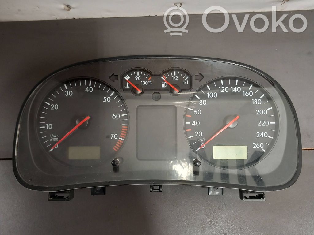 Volkswagen Golf IV Nopeusmittari (mittaristo) 