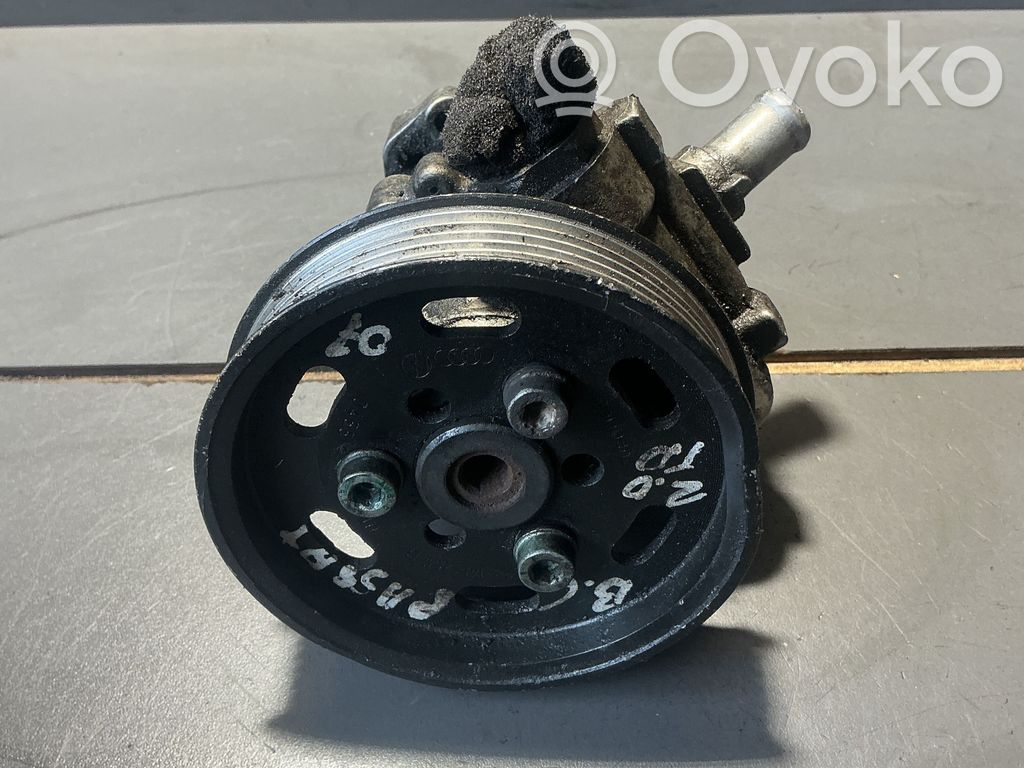 Volkswagen PASSAT B6 Ohjaustehostimen pumppu 