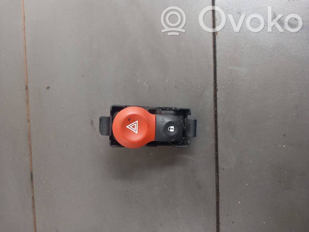 Renault Kangoo I Hazard light switch 