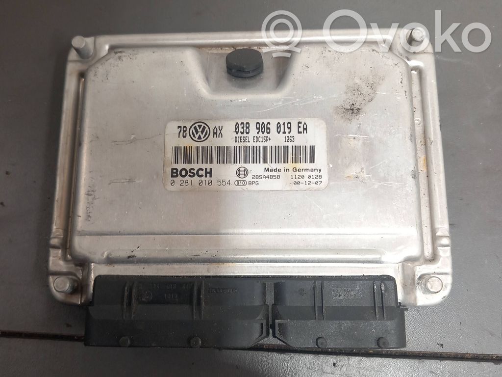 Volkswagen PASSAT B5 Engine control unit/module 
