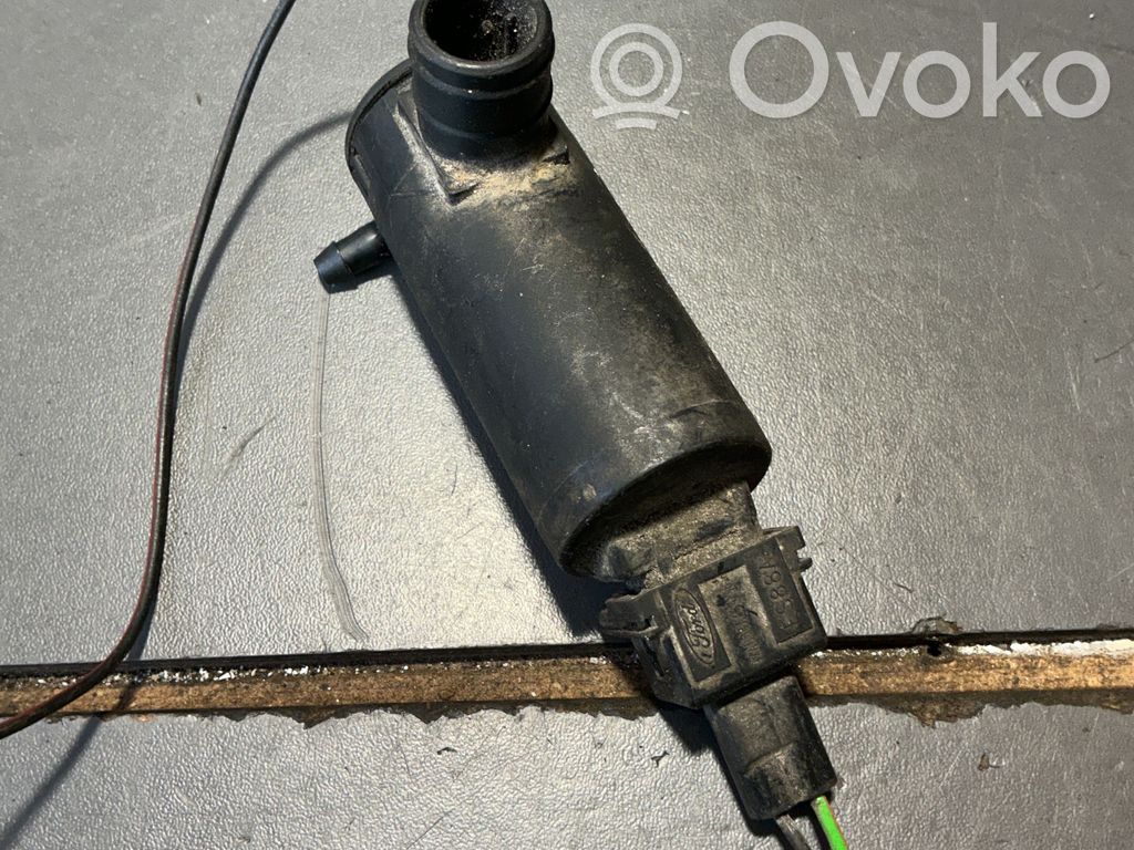 Windscreen/windshield washer pump   93BB17K624AA,D00LA