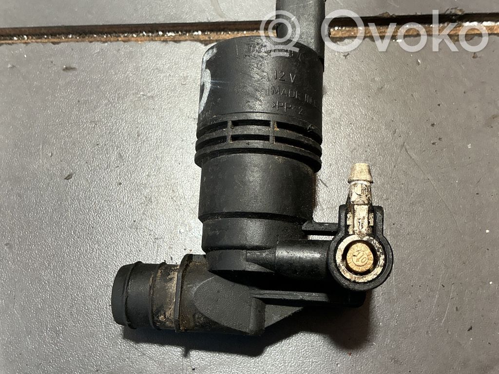 Renault Laguna II Windscreen/windshield washer pump 