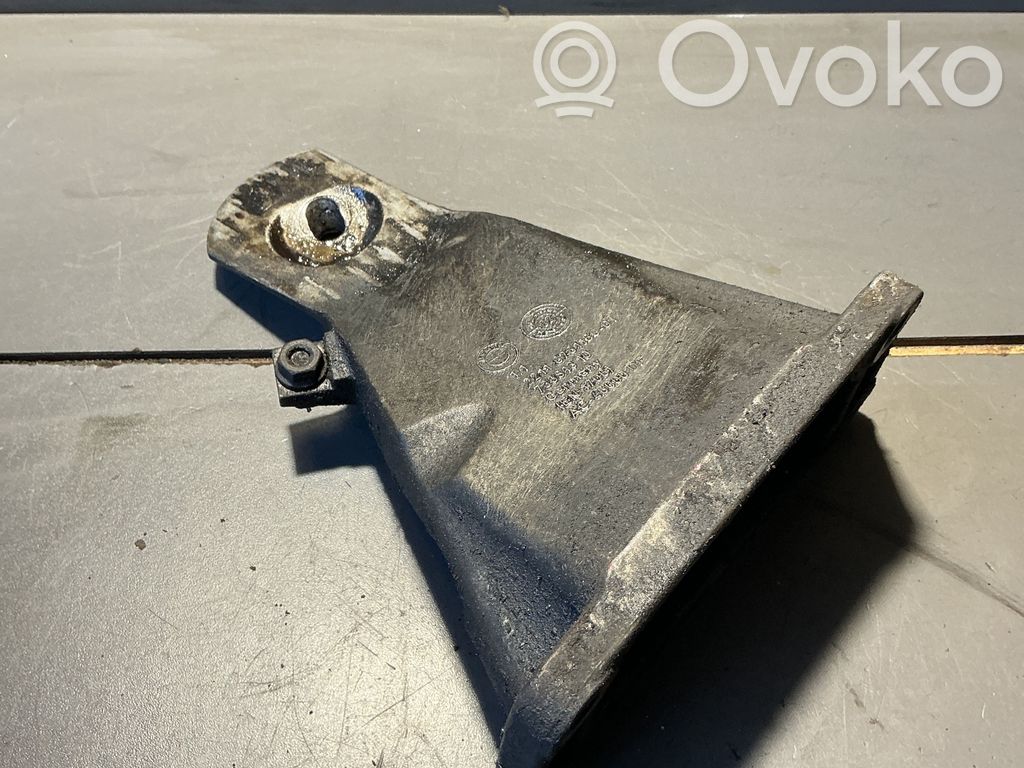 BMW 5 E60 E61 Soporte de montaje del motor (Usadas) 